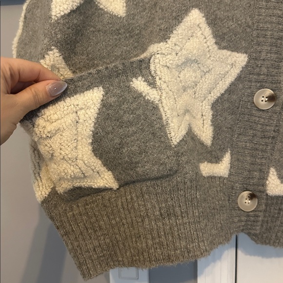 Sweater - Picture 3 of 4